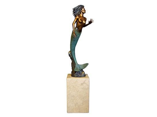 mermaid sculpture